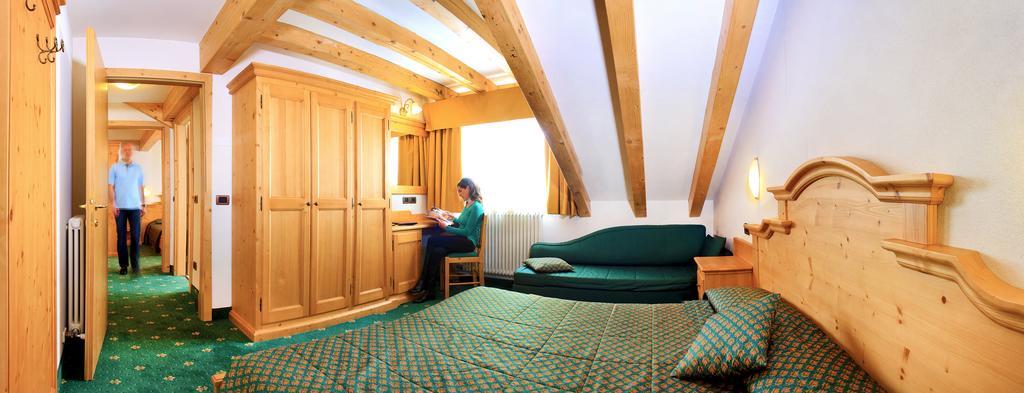 Sporting Hotel Passo del Tonale Ngoại thất bức ảnh