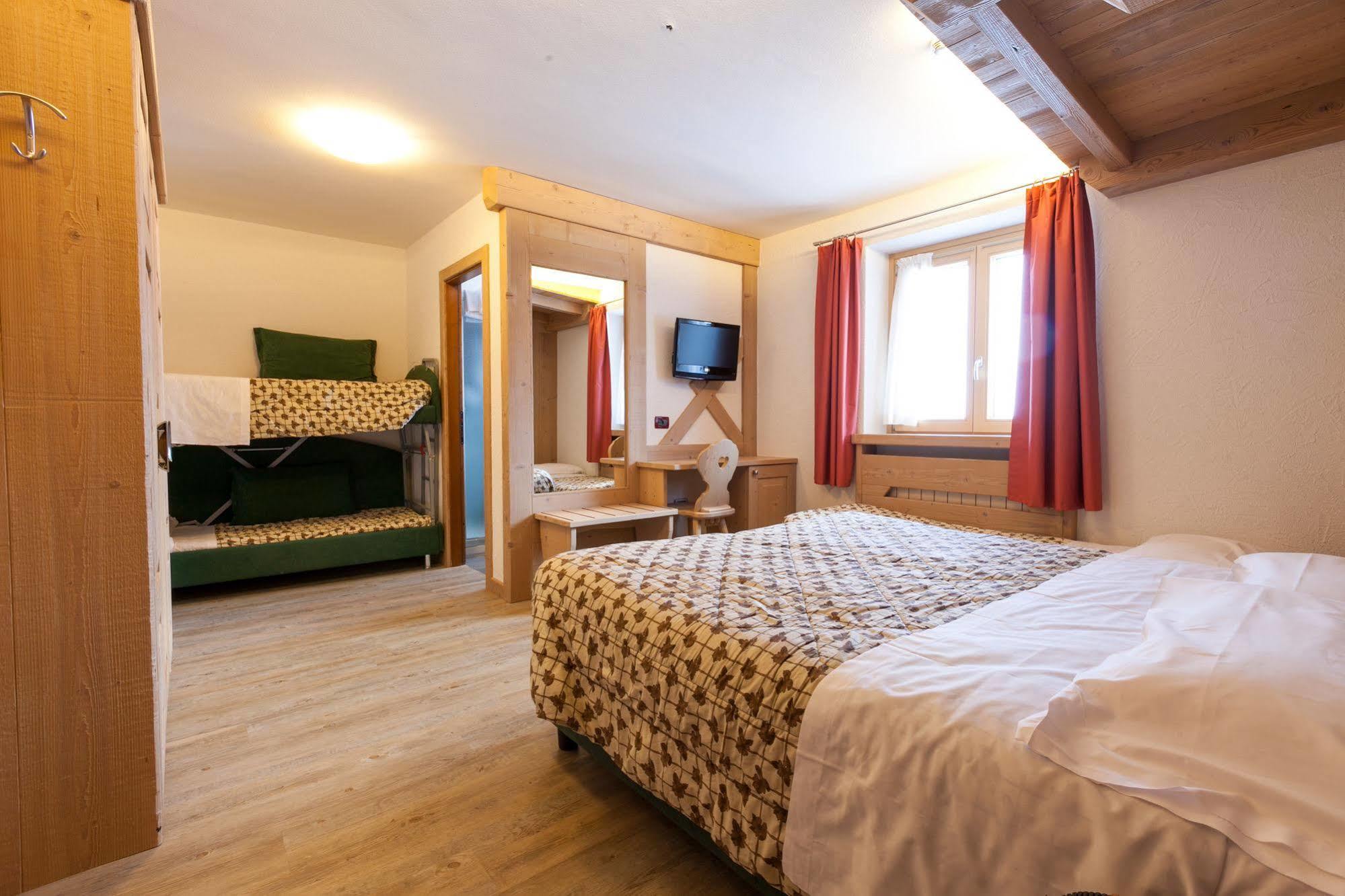Sporting Hotel Passo del Tonale Ngoại thất bức ảnh