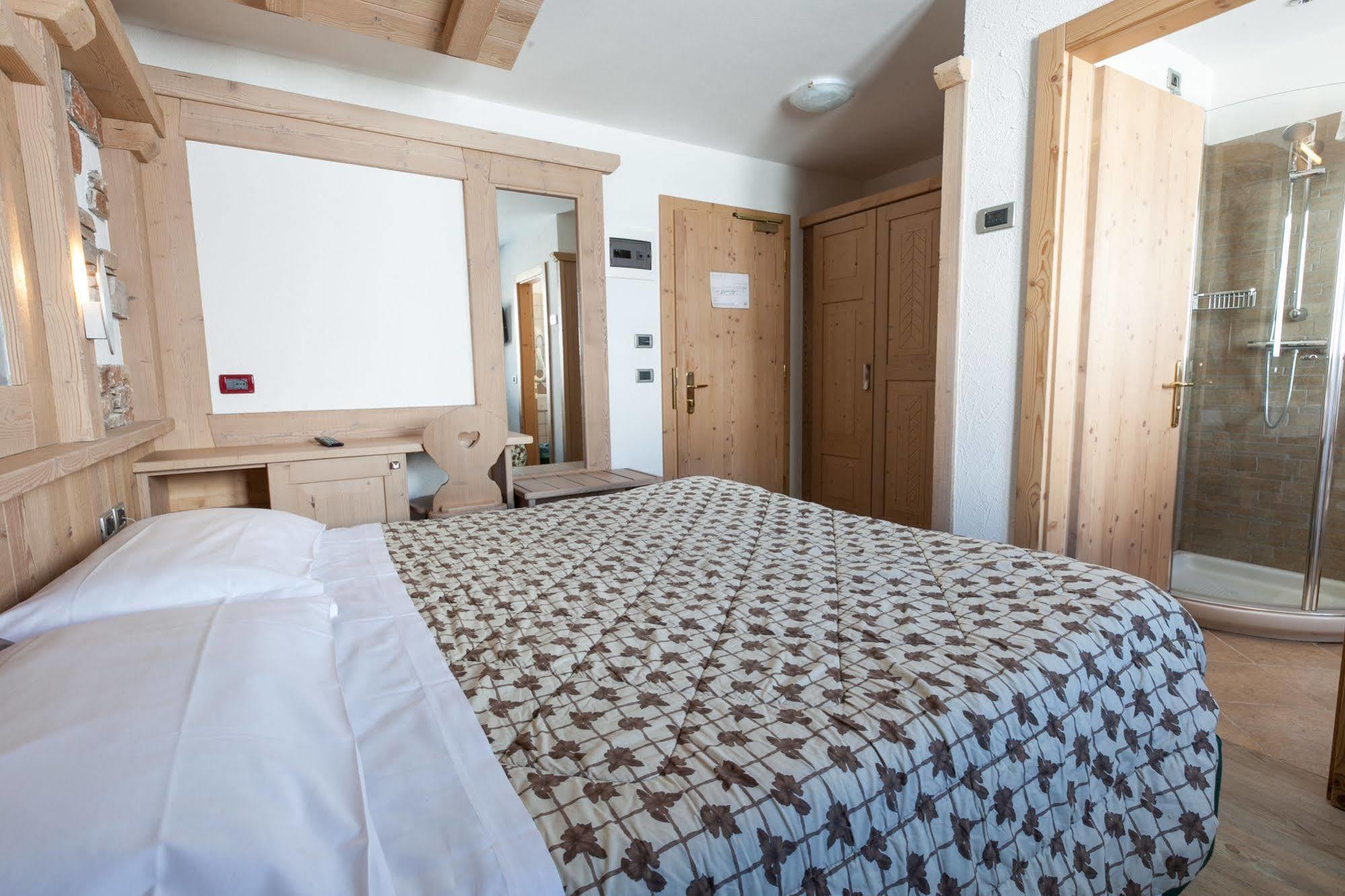 Sporting Hotel Passo del Tonale Ngoại thất bức ảnh